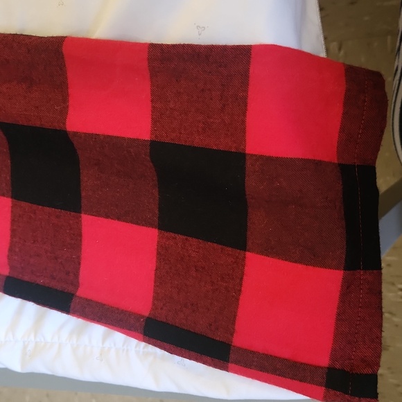 OLDNAVY 5T plaid - Picture 3 of 8